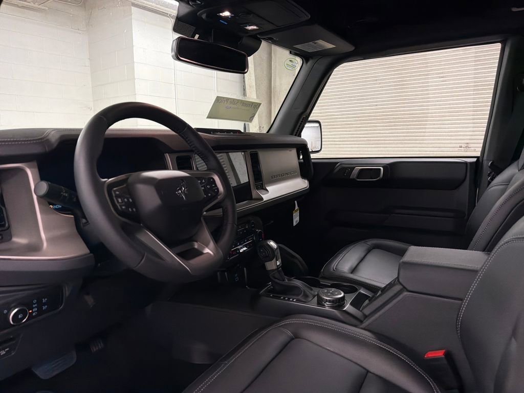 New 2025 Ford Bronco Outer Banks w/ Sasquatch Package image 6