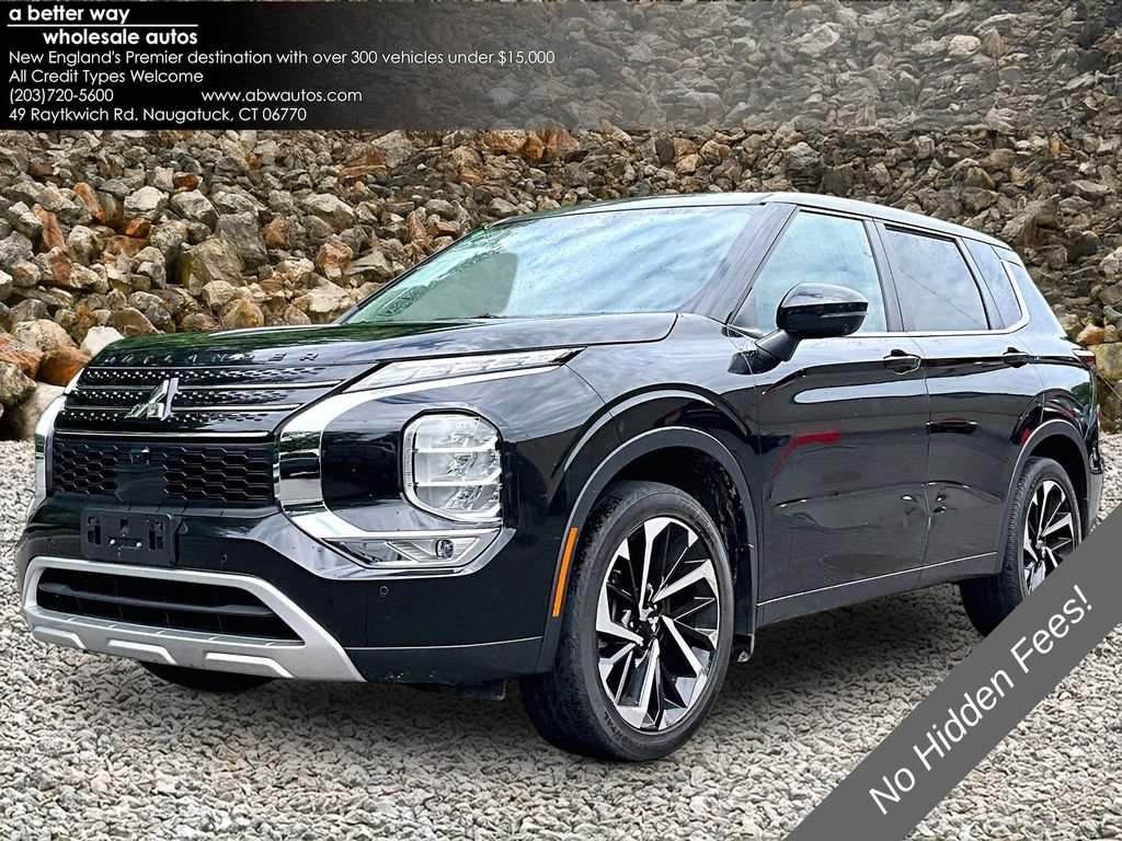 Used 2023 Mitsubishi Outlander SE