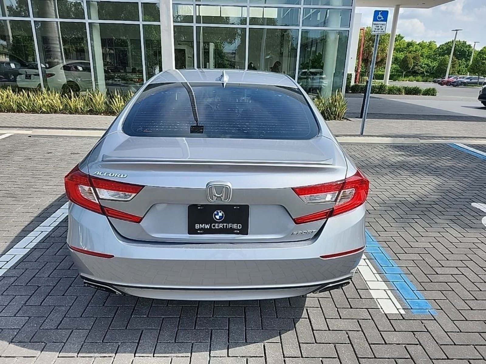 Used 2020 Honda Accord Sport image 6