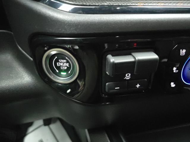 Used 2025 Chevrolet Silverado 1500 ZR2 w/ Technology Package image 27