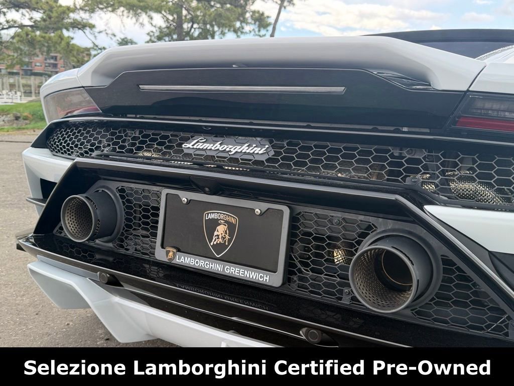 Used 2023 Lamborghini Huracan EVO RWD image 17