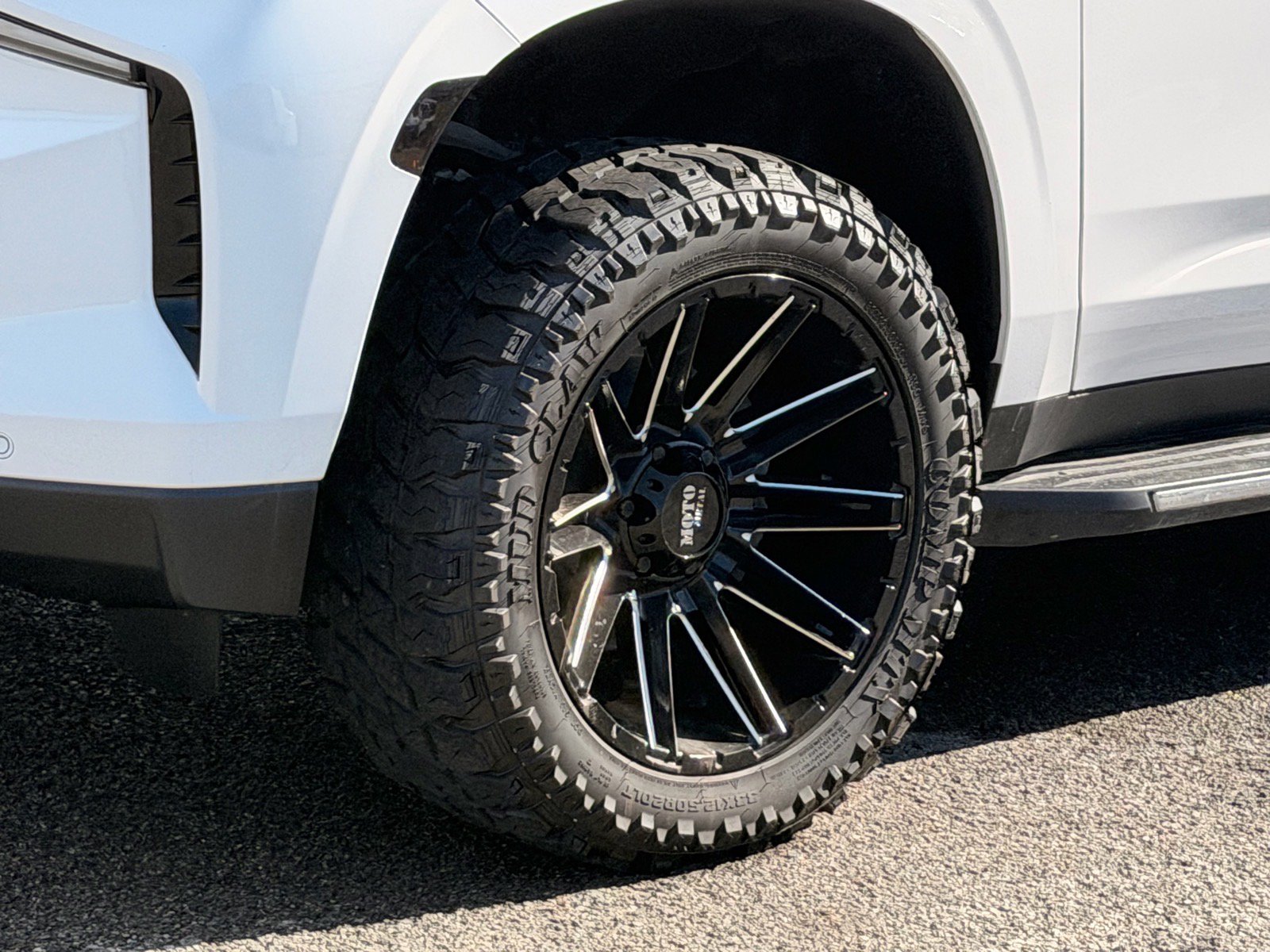 Used 2023 Chevrolet Tahoe LS image 29