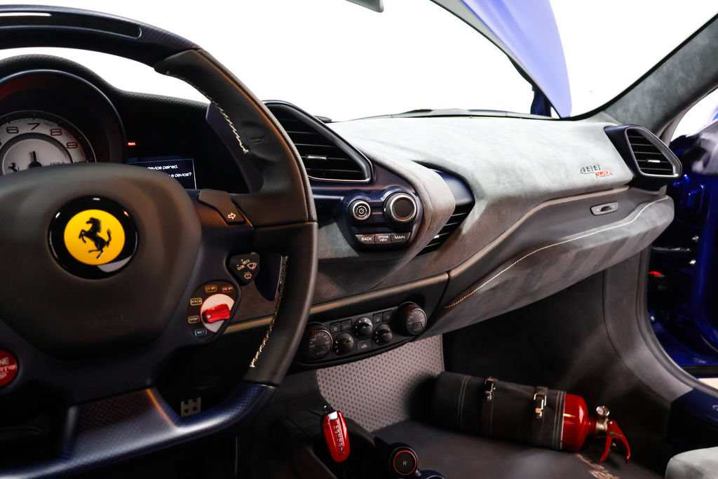 Used 2020 Ferrari 488 Pista Coupe RWD image 32