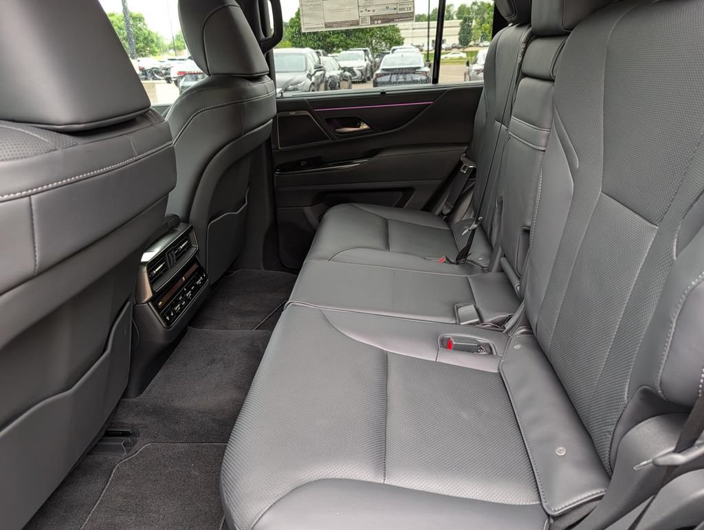 New 2026 Lexus LX 600 4WD w/ Luxury Package image 9