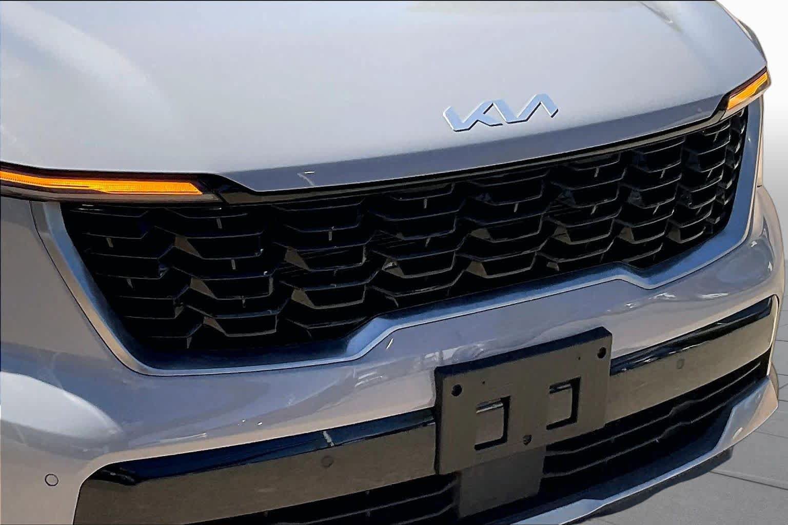 Used 2025 Kia Sorento S w/ Panoramic Sunroof Package FWD image 29