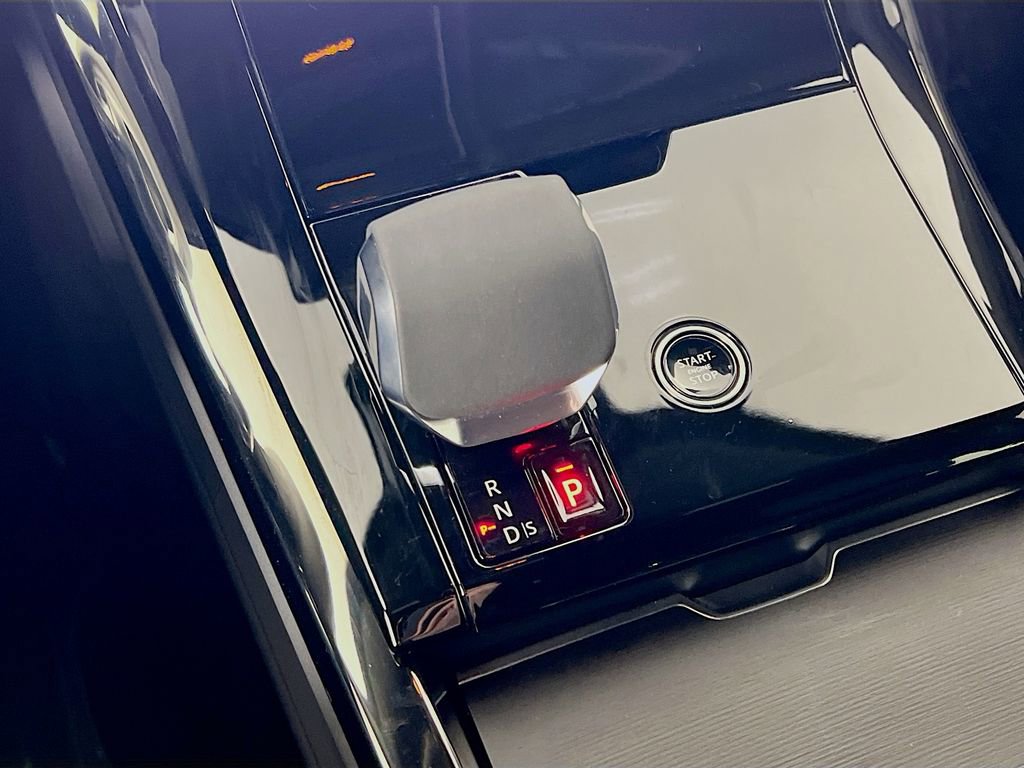 Used 2024 Land Rover Range Rover Sport Autobiography image 17