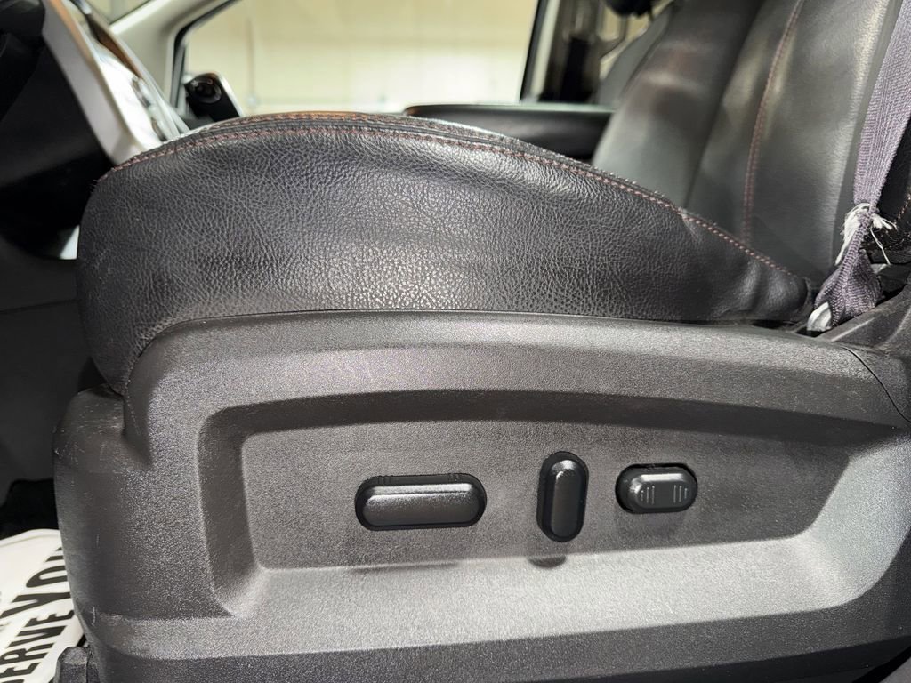 Used 2013 Ford Edge SEL image 14