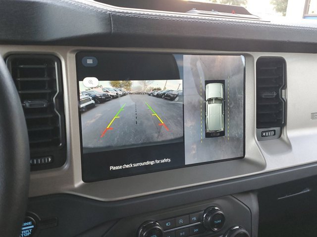 Used 2025 Ford Bronco Outer Banks image 23