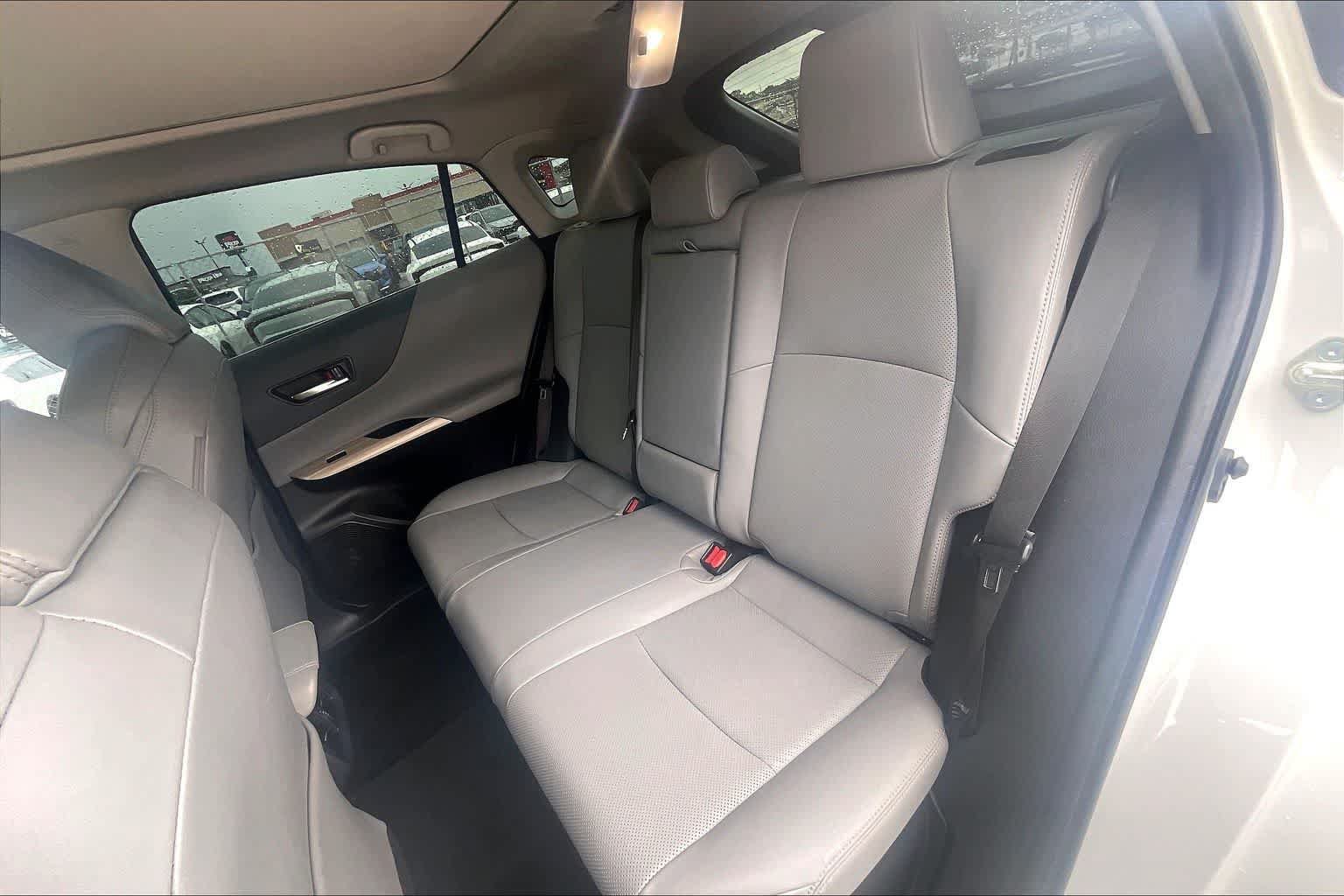 Used 2023 Toyota Venza Limited AWD/4WD image 28