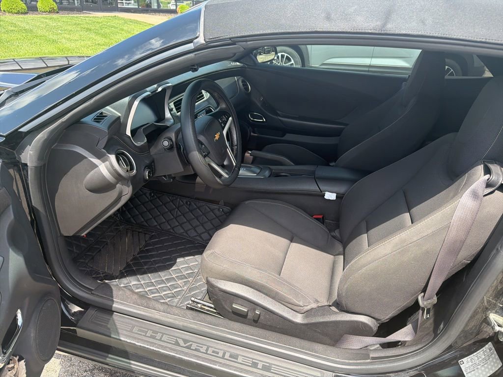 Used 2013 Chevrolet Camaro LT RWD image 6