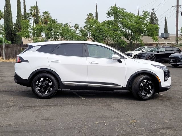 New 2026 Kia Sportage LX FWD image 3