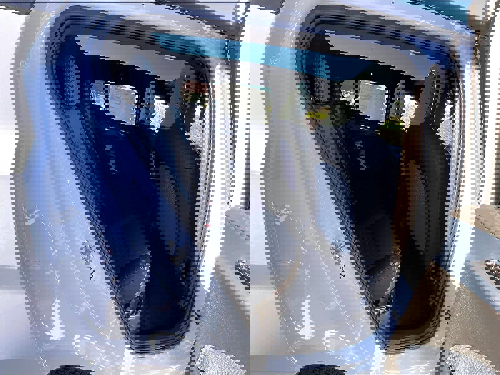 New 2026 Volvo EX30 Plus w/ Climate Package image 27