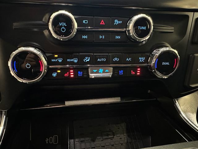 Used 2025 Ford F150 Platinum image 13