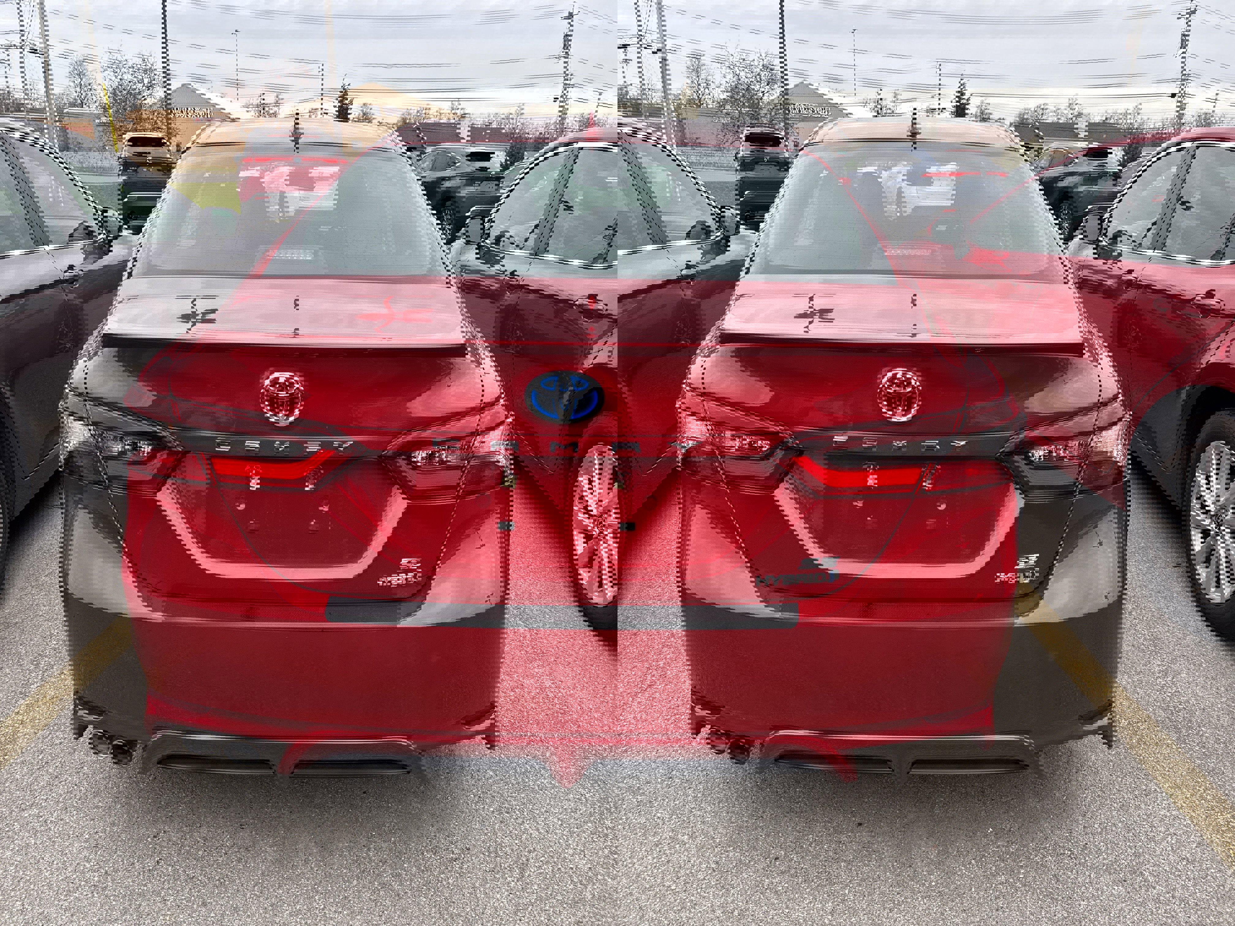 Used 2023 Toyota Camry SE image 6