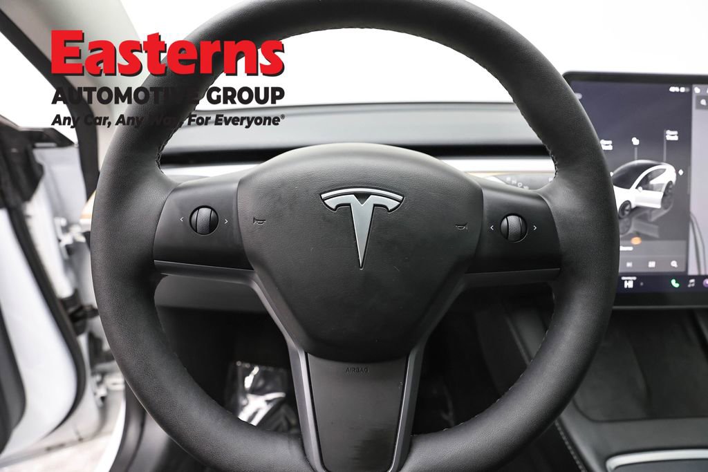 Used 2023 Tesla Model 3 Standard Range image 10