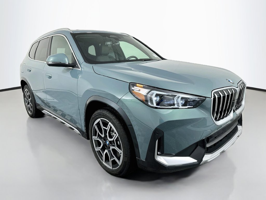 New 2027 BMW X1 xDrive28i w/ Technology Package AWD/4WD image 3