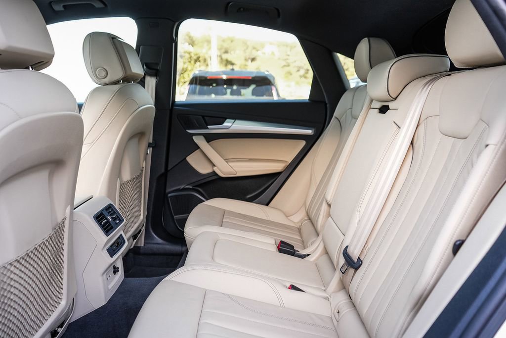 Used 2024 Audi Q5 2.0T Premium Plus image 18