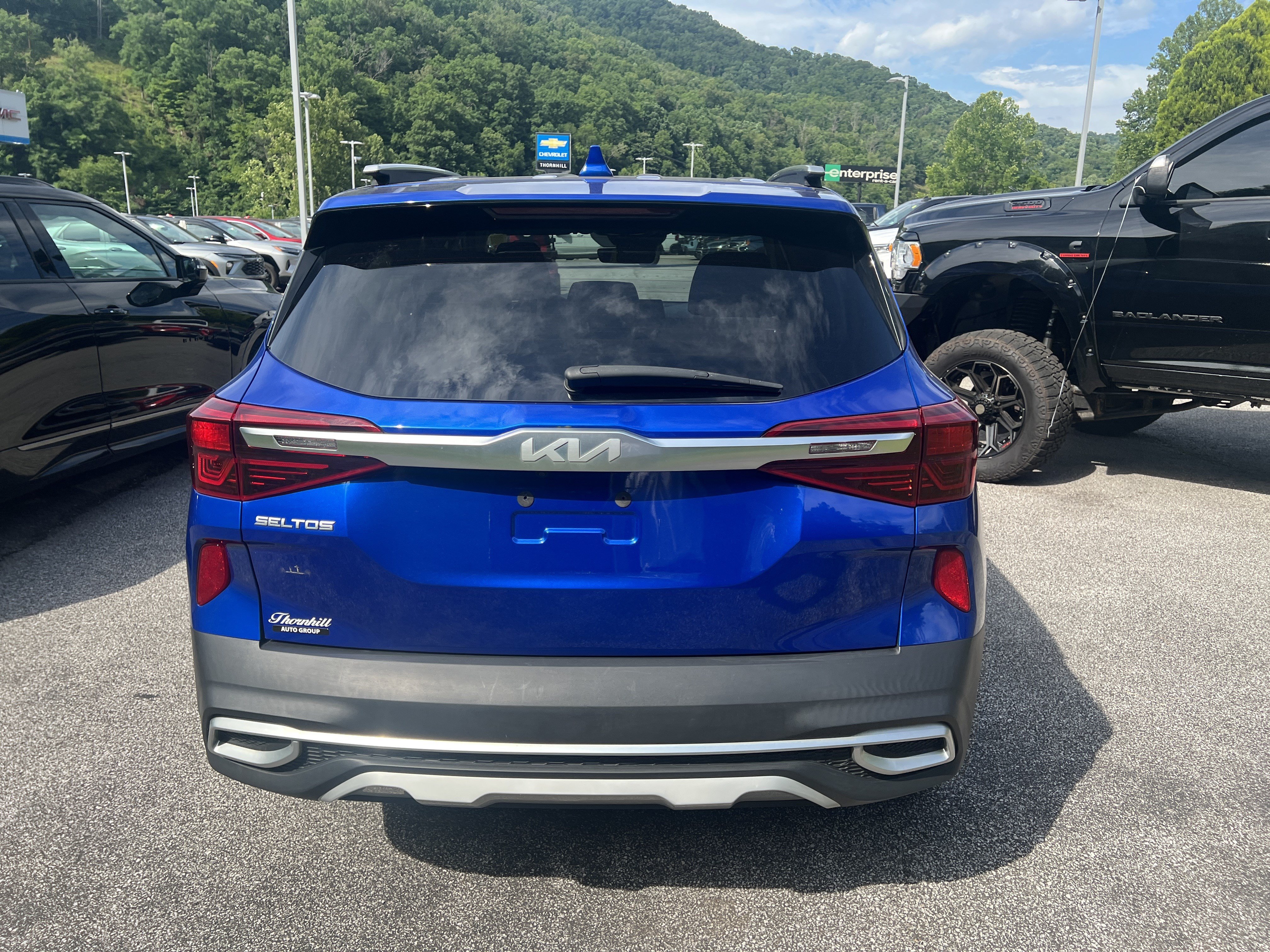 Used 2023 Kia Seltos EX AWD/4WD image 4