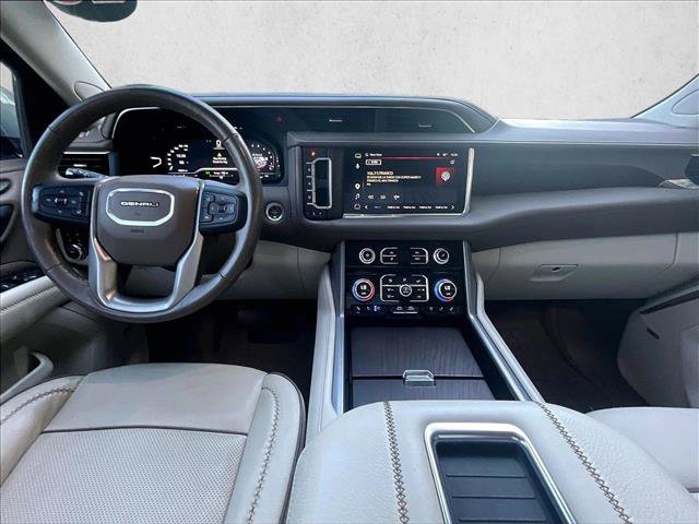Used 2023 GMC Yukon Denali AWD/4WD image 16