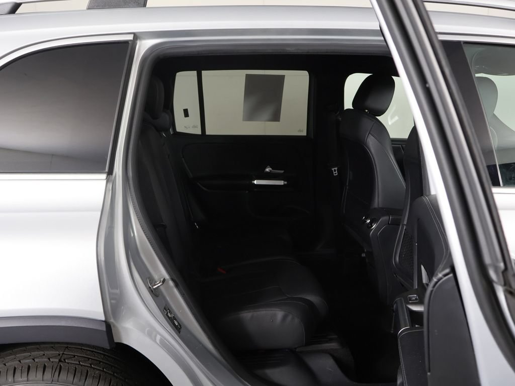 Used 2023 Mercedes-Benz GLB 250 4MATIC w/ Premium Package image 30