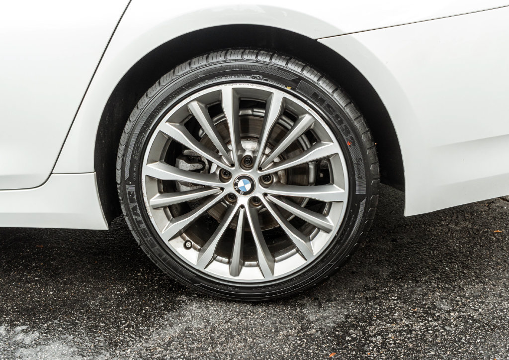 Used 2021 BMW 530i RWD image 33