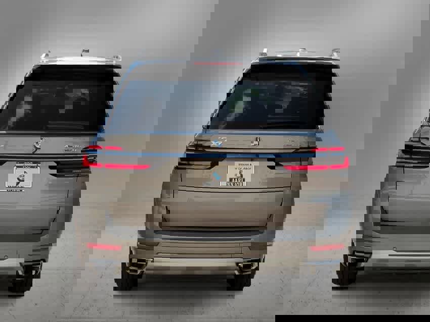 New 2026 BMW X7 xDrive40i w/ Executive Package image 7