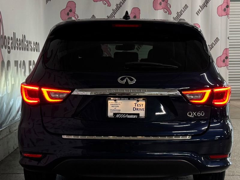 Used 2019 INFINITI QX60 Luxe w/ Essential Package image 11