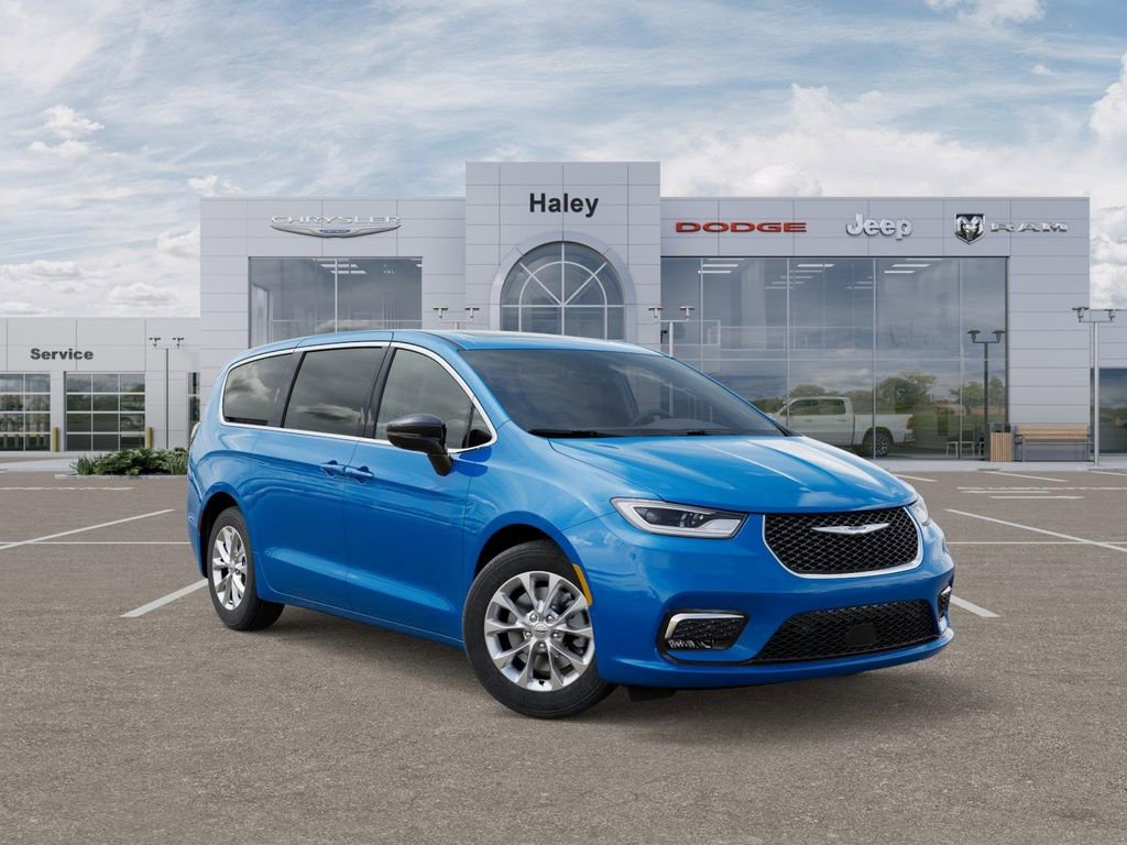 New 2026 Chrysler Pacifica Limited AWD/4WD image 5