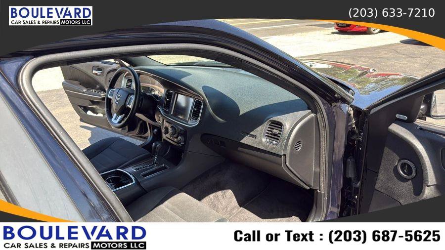 Used 2011 Dodge Charger R/T w/ Driver Confidence Group AWD/4WD image 38