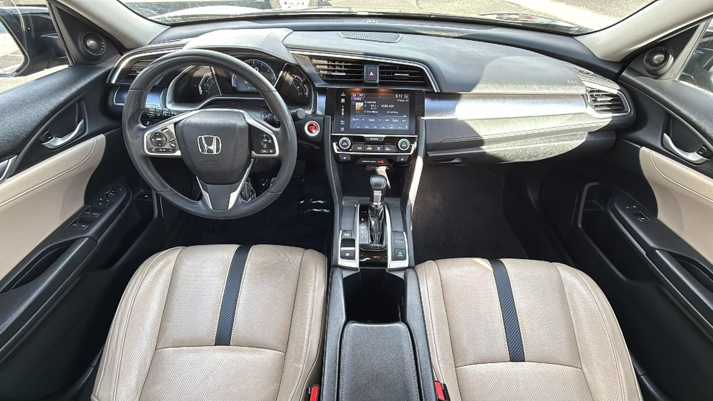 Used 2018 Honda Civic Touring image 18