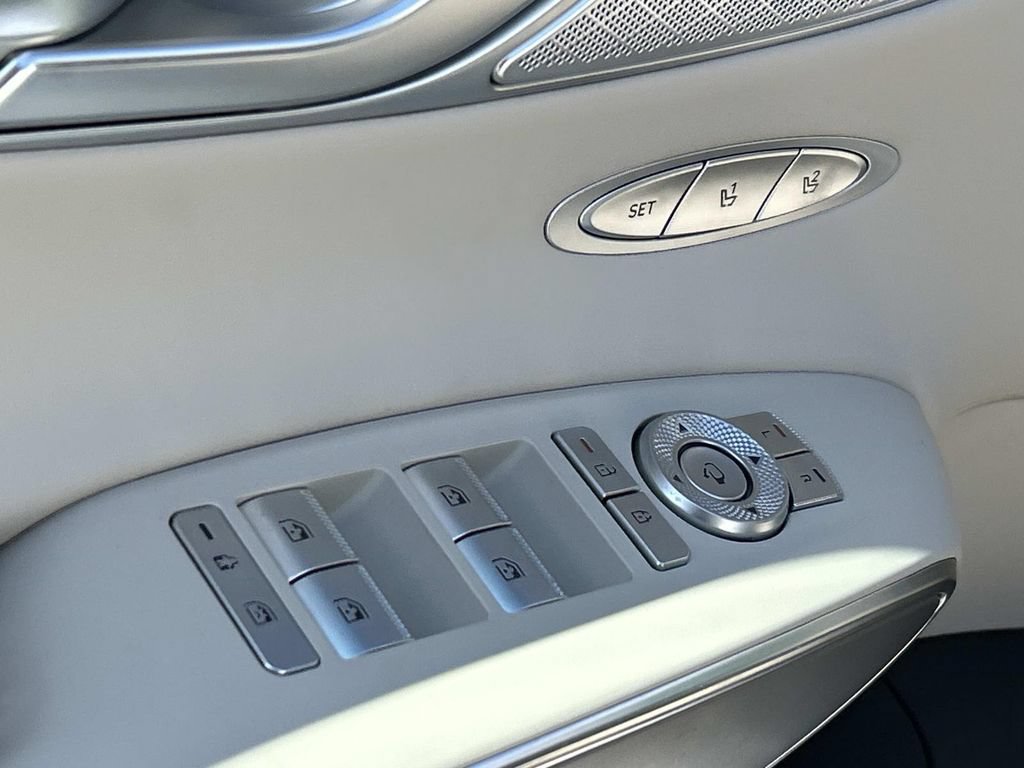 New 2026 Genesis GV70 2.5T Select AWD/4WD image 19