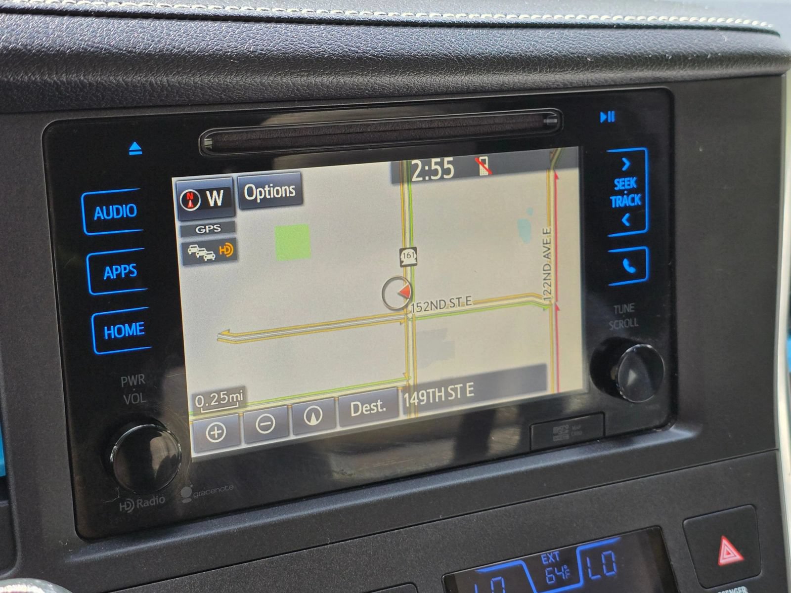 Used 2015 Toyota Sienna XLE w/ XLE Navigation Package FWD image 30