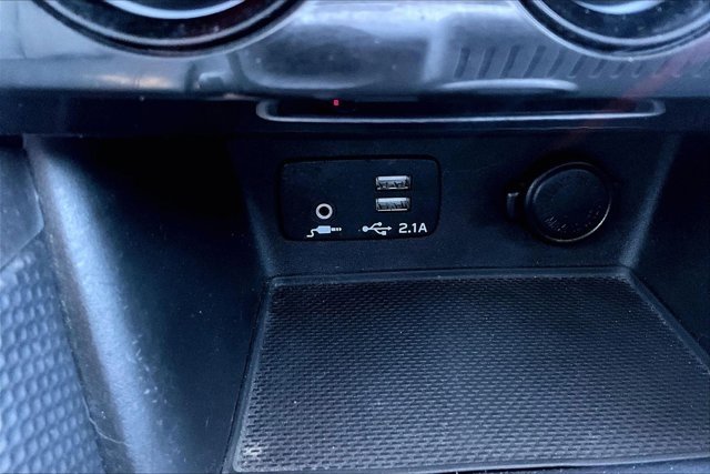 Used 2022 Subaru Forester Limited w/ Popular Package #3 image 16