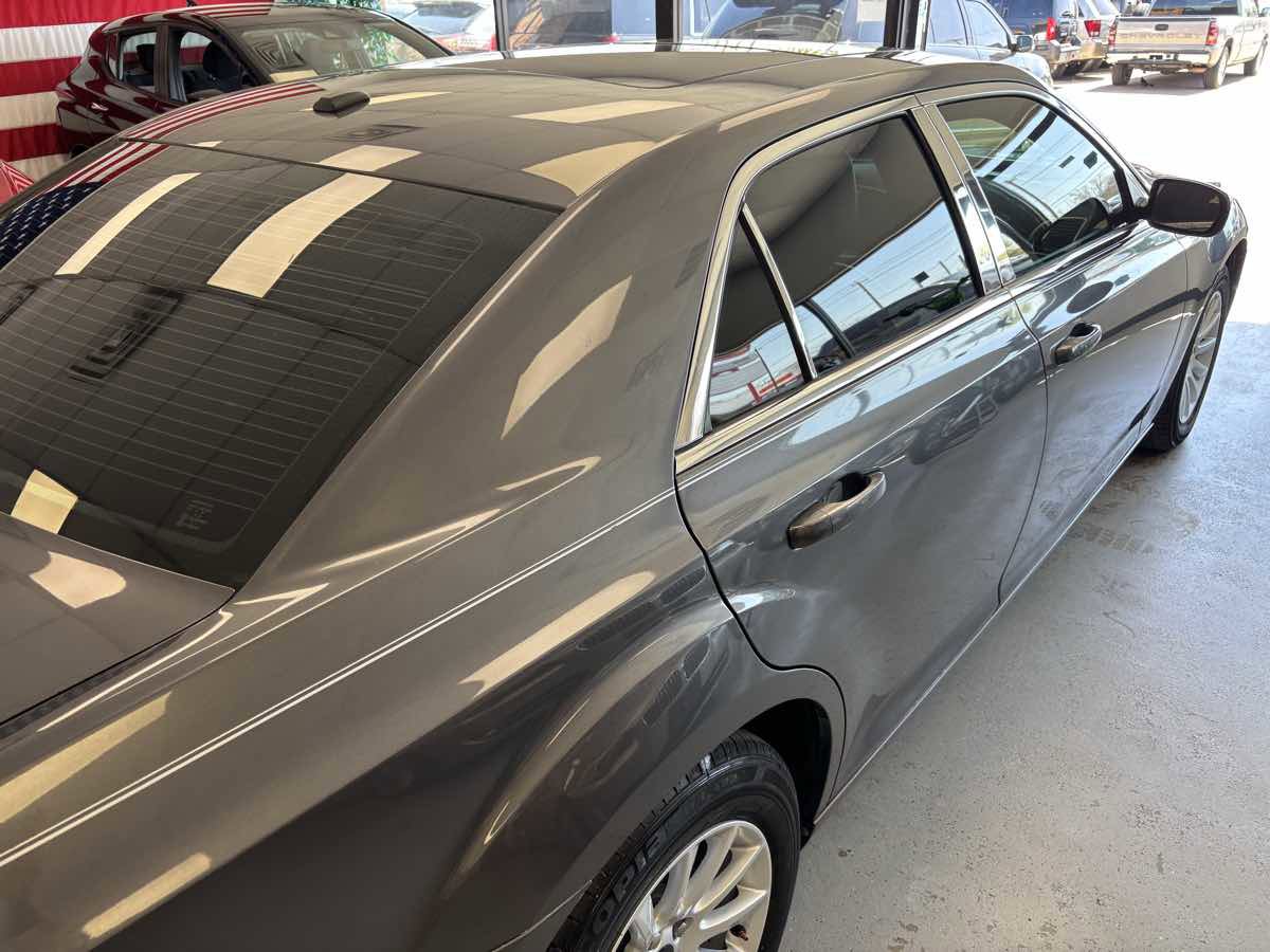 Used 2013 Chrysler 300 w/ Beats Audio Group RWD image 6