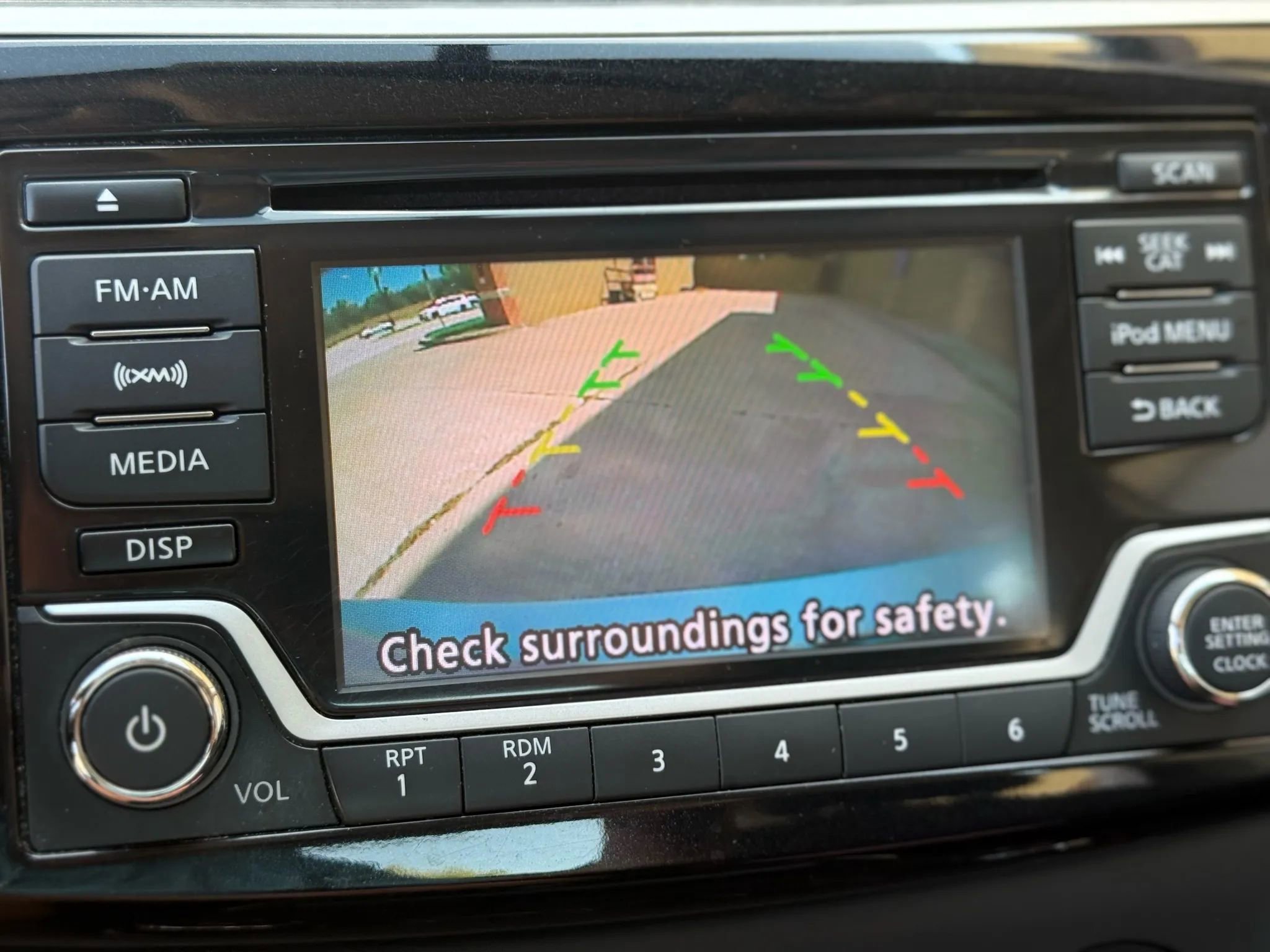 Used 2017 Nissan Sentra SV image 3