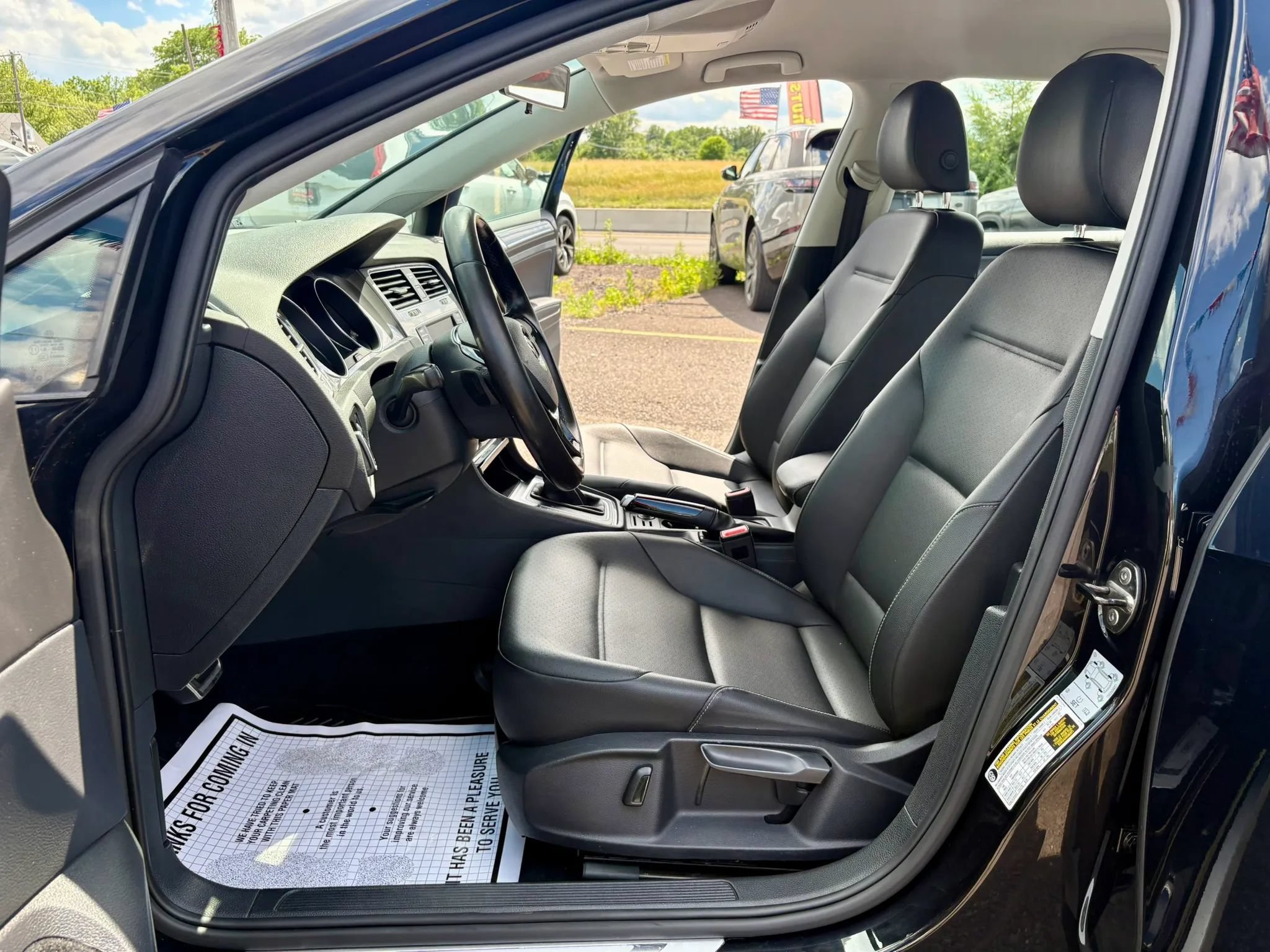 Used 2017 Volkswagen Golf Alltrack S AWD/4WD image 15