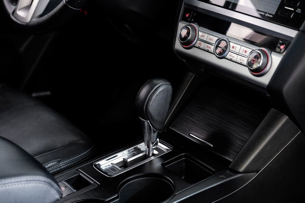 Used 2016 Subaru Outback 3.6R Limited image 22