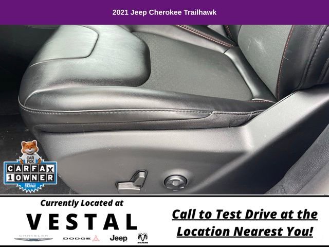 Used 2021 Jeep Cherokee Trailhawk AWD/4WD image 13