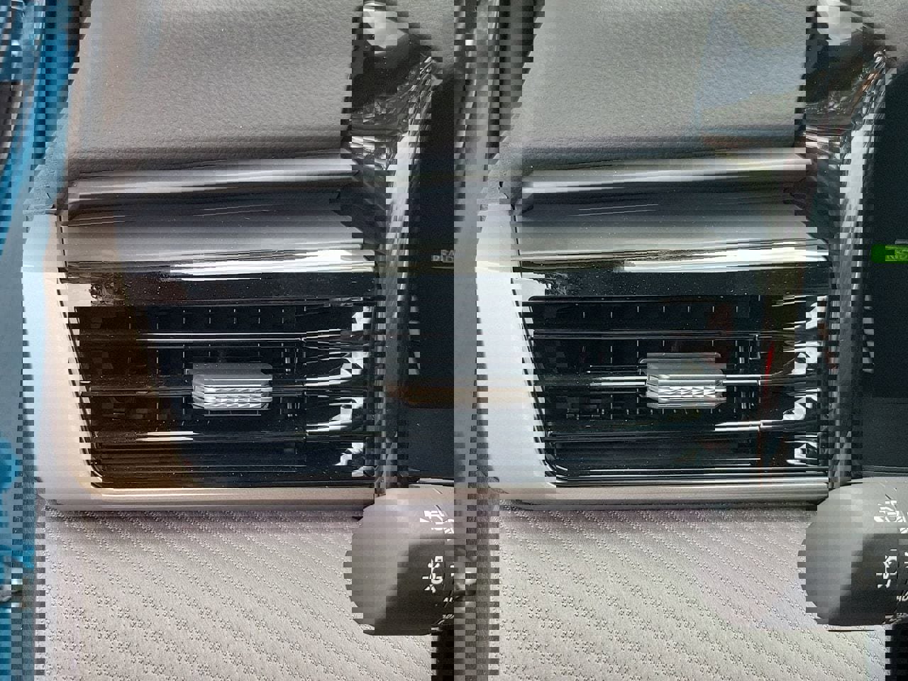 New 2026 Toyota Camry SE FWD image 31