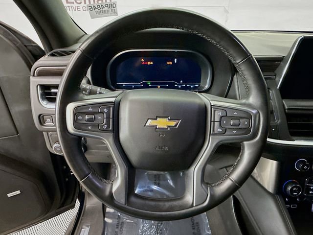 Used 2023 Chevrolet Suburban LT w/ Luxury Package image 14