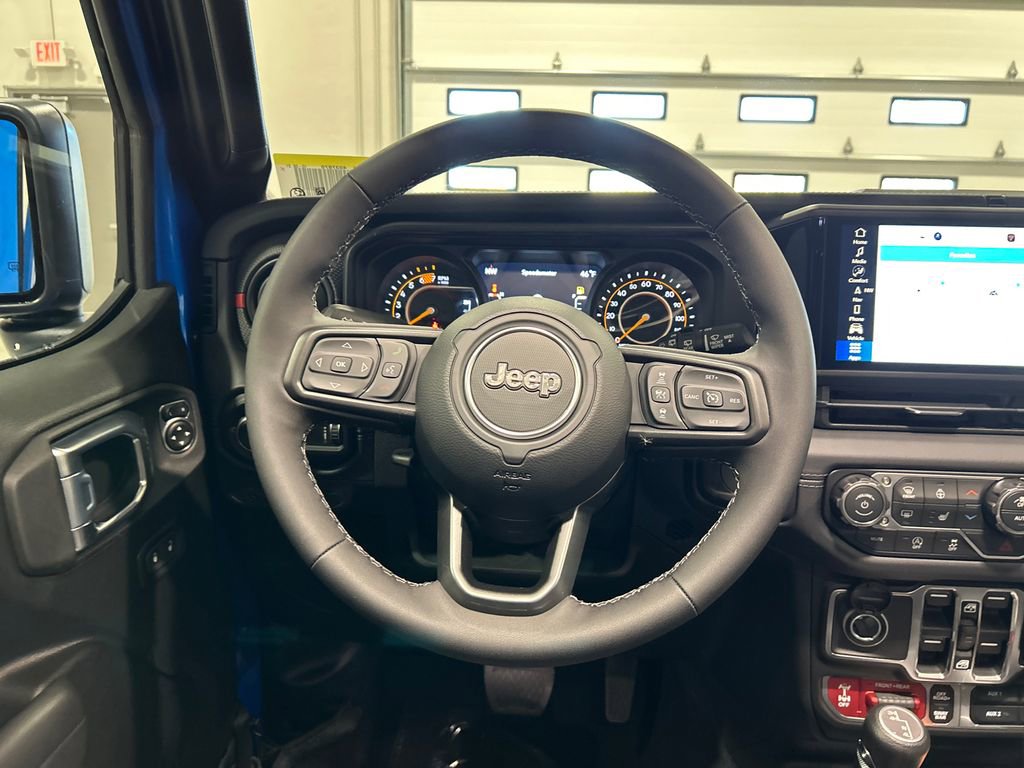 New 2026 Jeep Wrangler Unlimited Rubicon w/ Technology Group image 28