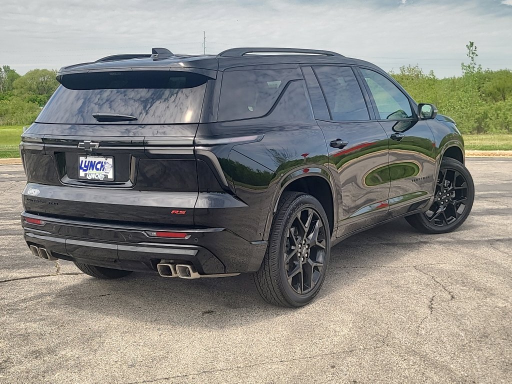 Used 2026 Chevrolet Traverse RS AWD/4WD image 4