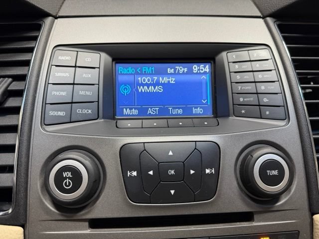 Used 2013 Ford Taurus SE FWD image 35