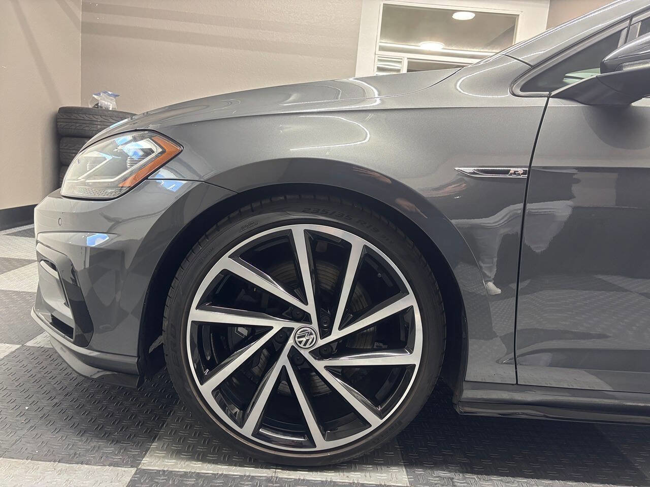 Used 2018 Volkswagen Golf 4-Door AWD/4WD image 15