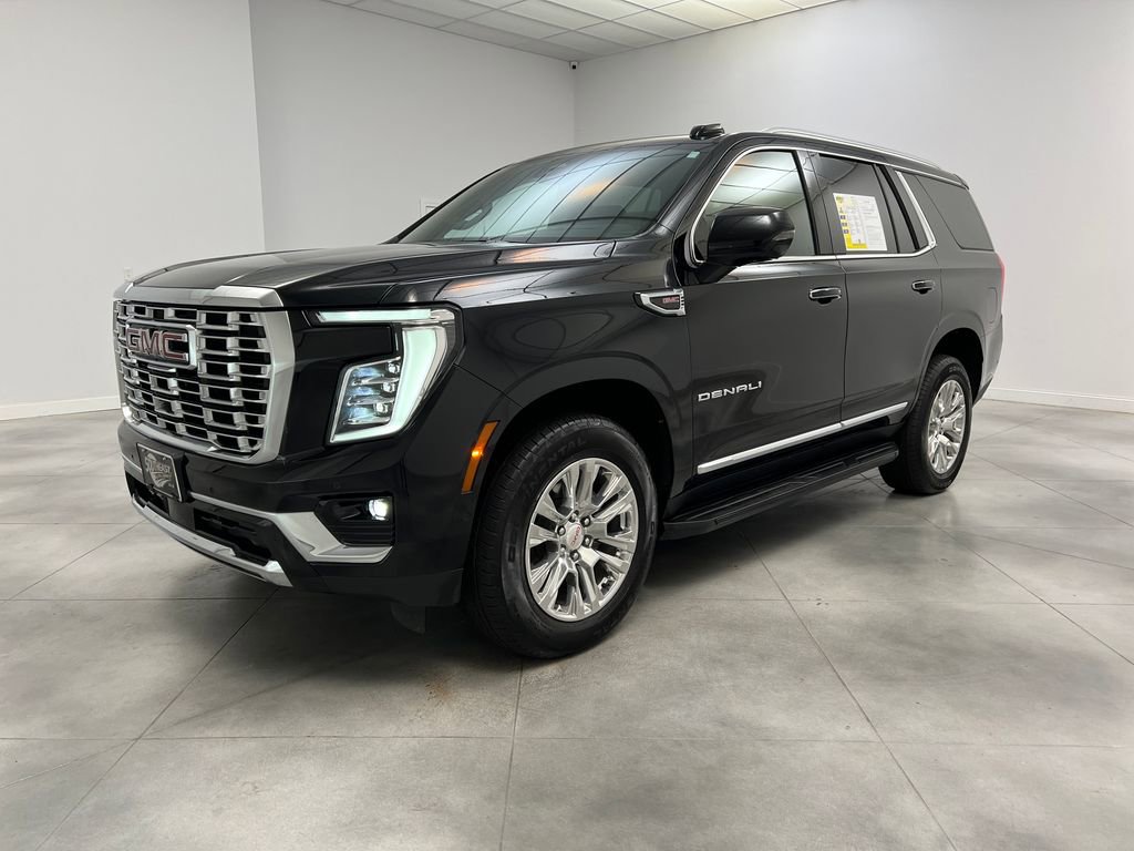 Used 2025 GMC Yukon Denali AWD/4WD image 3