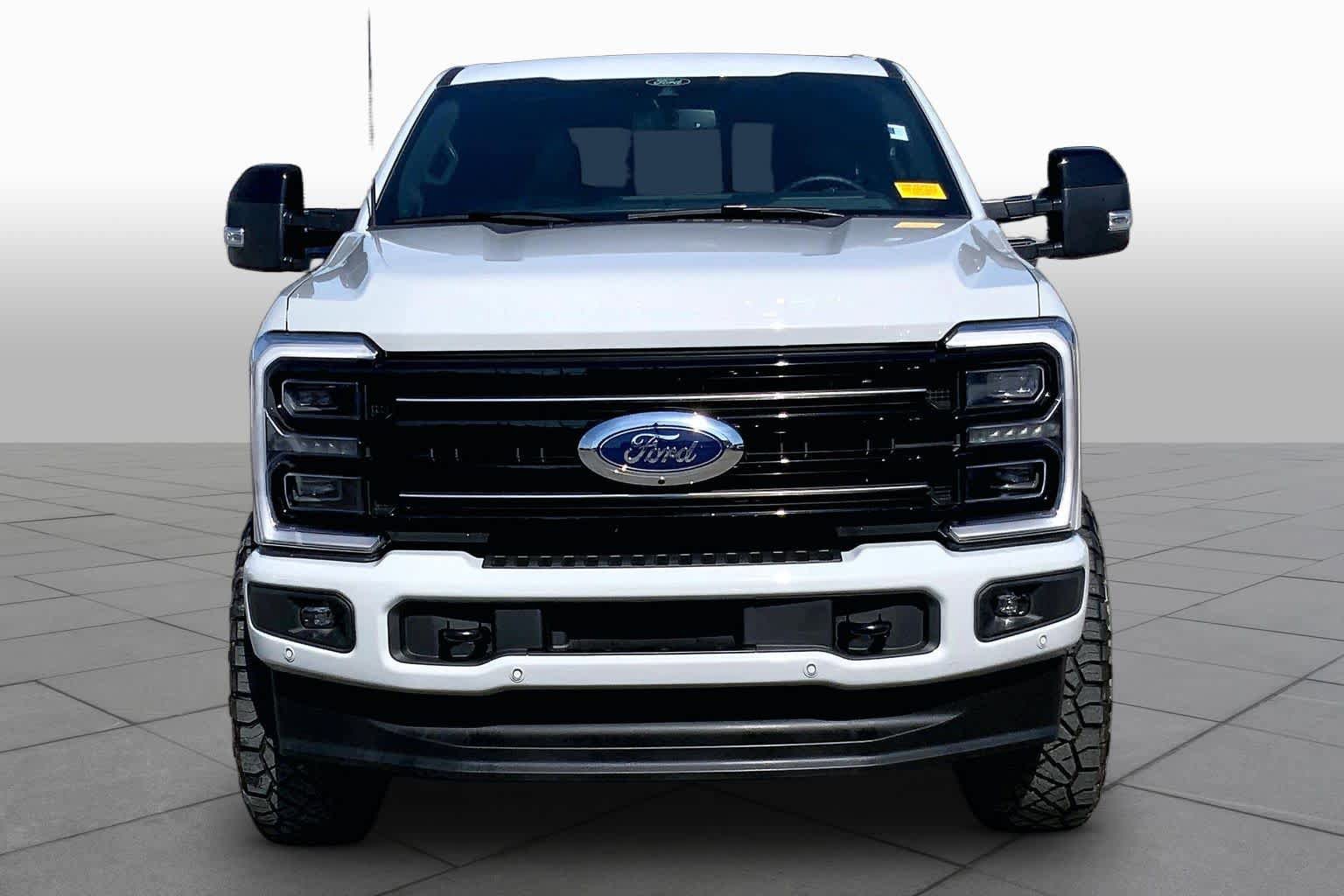 Used 2026 Ford F250 Platinum AWD/4WD image 4