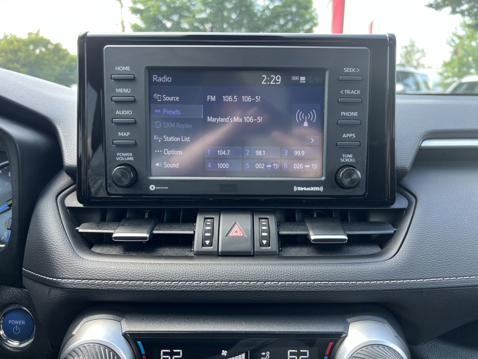 Used 2022 Toyota RAV4 XLE Premium AWD/4WD image 18