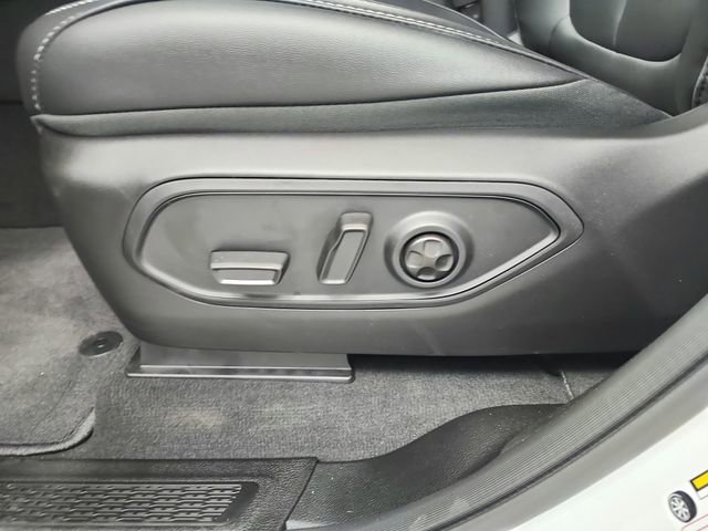 New 2026 Jeep Grand Cherokee L Limited image 12