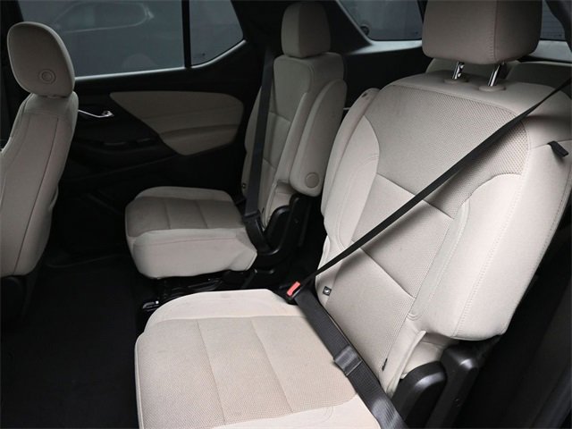 Used 2022 Chevrolet Traverse LT image 18