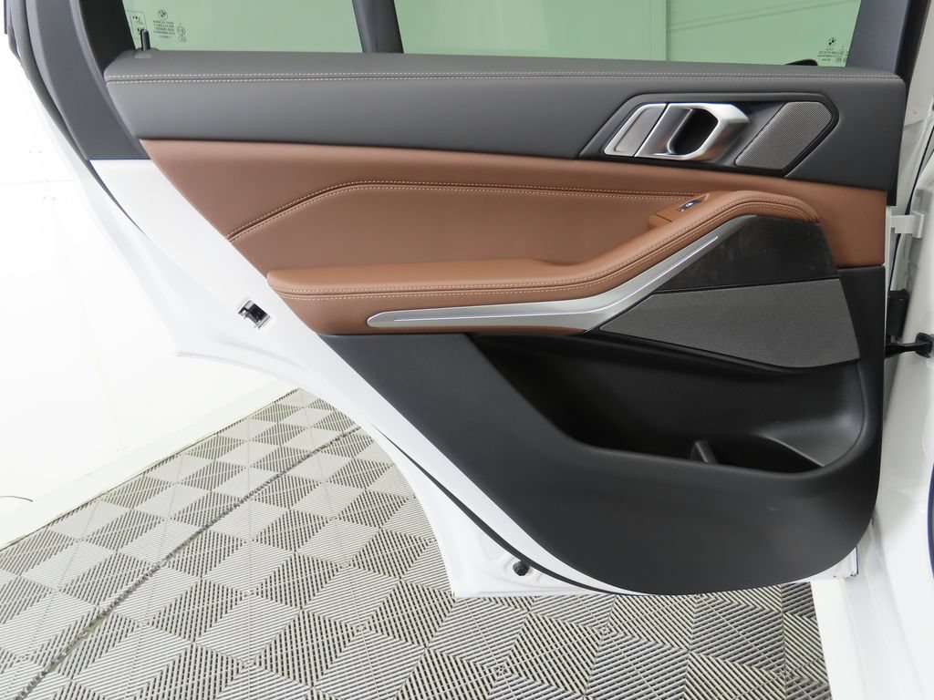 New 2026 BMW 840i Convertible RWD image 25